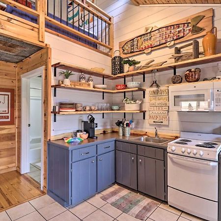 Cheery Pet-Friendly Studio With Shared Fire Pit Mountain View Dış mekan fotoğraf
