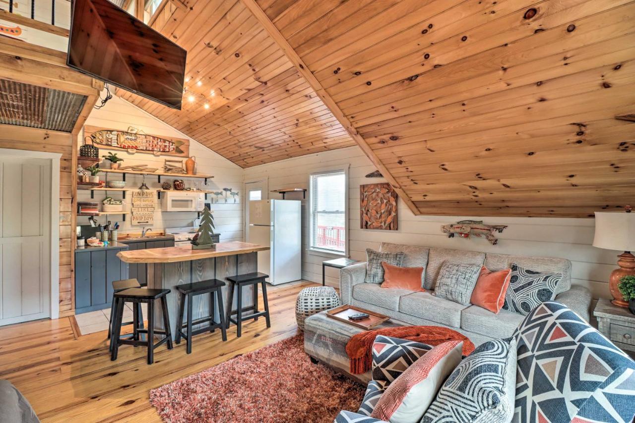 Cheery Pet-Friendly Studio With Shared Fire Pit Mountain View Dış mekan fotoğraf