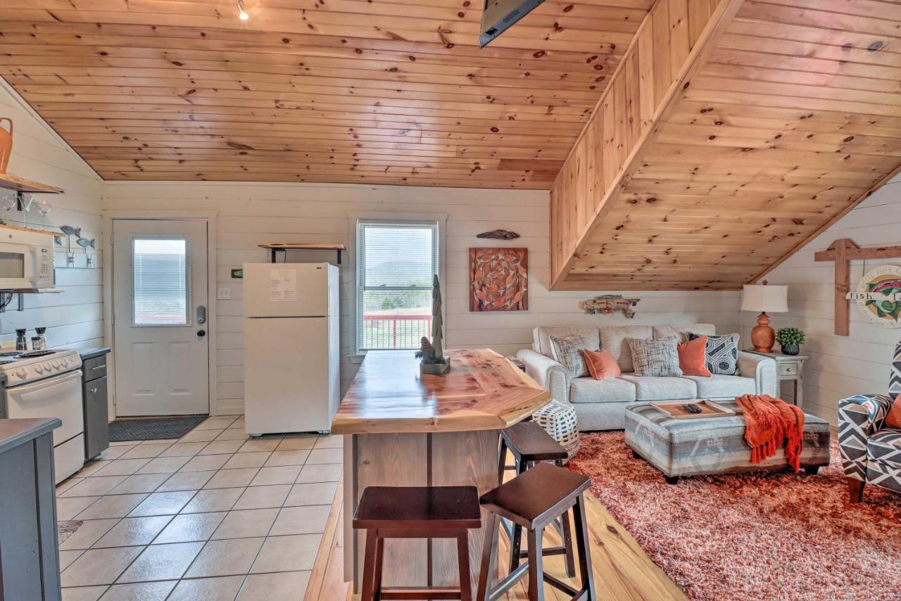 Cheery Pet-Friendly Studio With Shared Fire Pit Mountain View Dış mekan fotoğraf