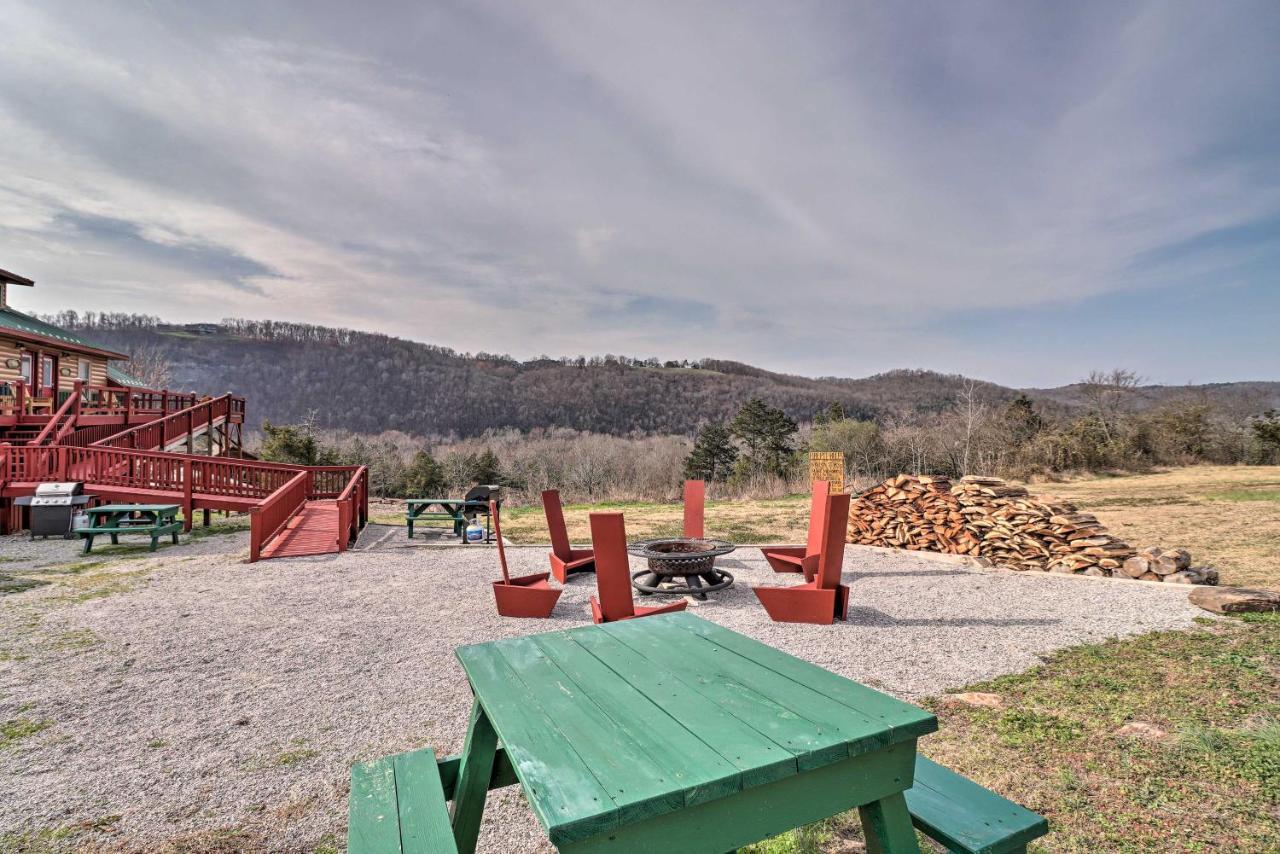 Cheery Pet-Friendly Studio With Shared Fire Pit Mountain View Dış mekan fotoğraf