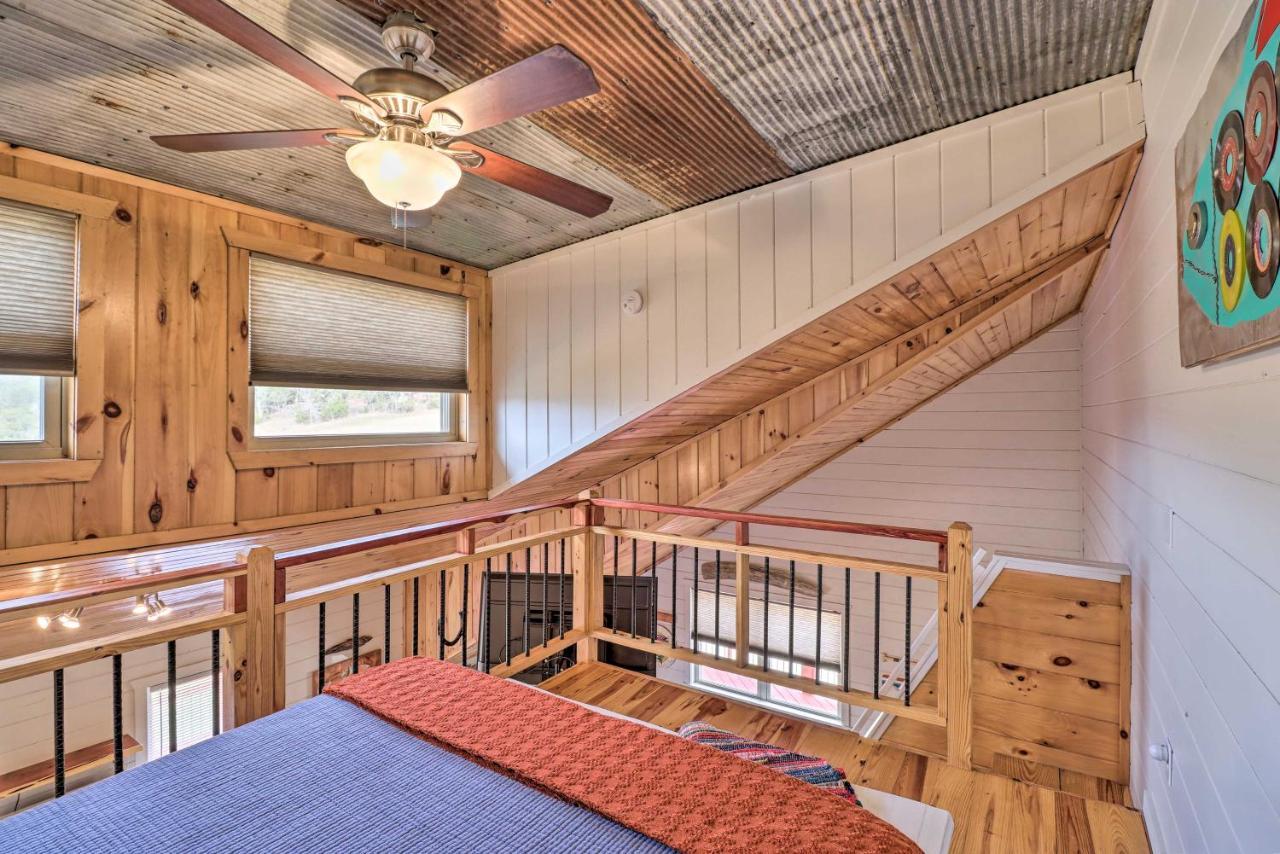 Cheery Pet-Friendly Studio With Shared Fire Pit Mountain View Dış mekan fotoğraf